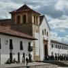 Igreja da praça central de Villa de Leyva, na Colômbia